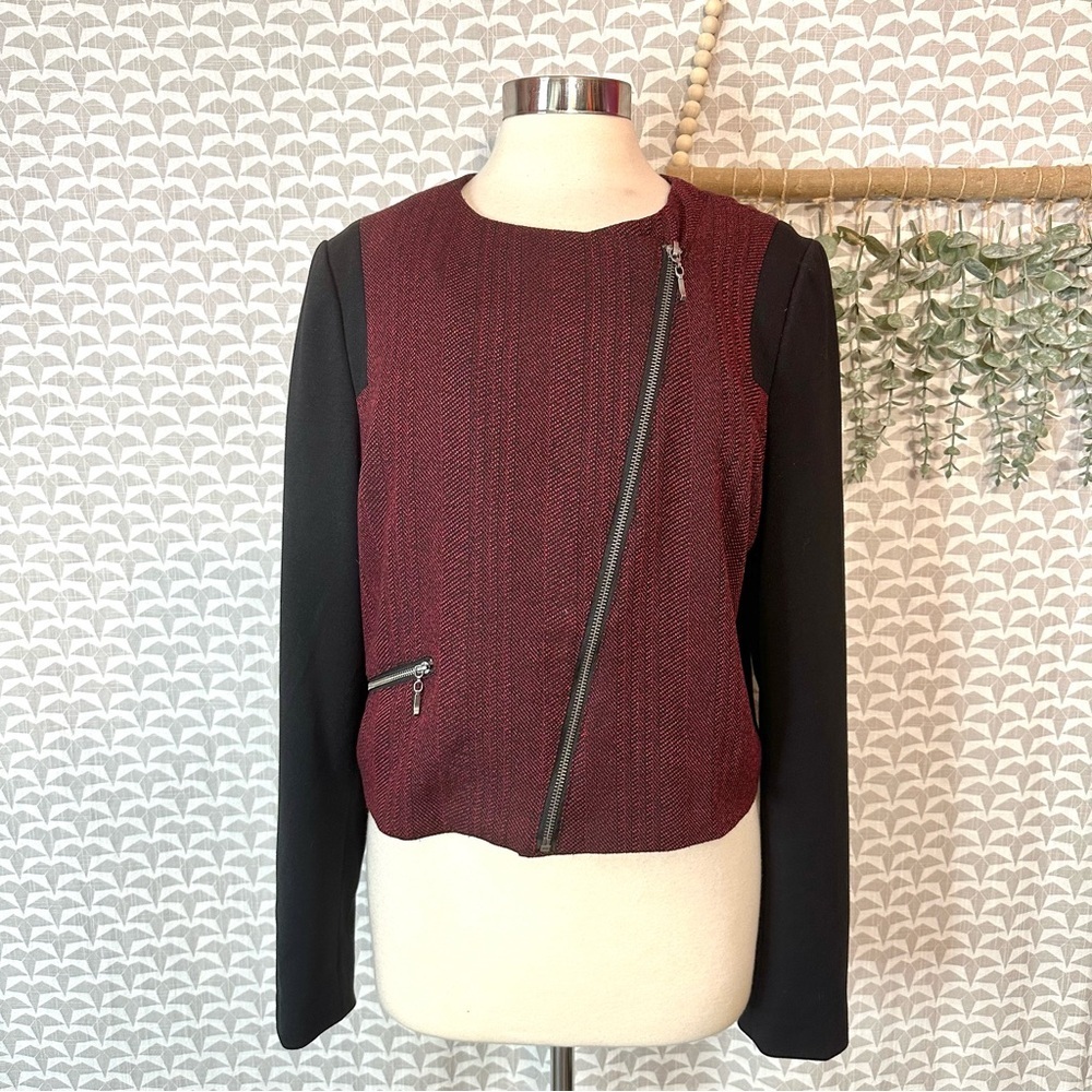 3/$22🩶 View by Walter Baker Blake Jacket Red Black Textured Moto Jacket Blazer L